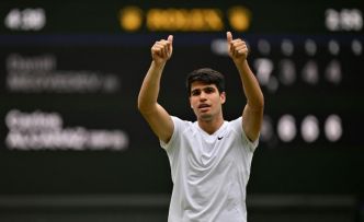 « J'ai eu l'impression que c'était ma première fois à Wimbledon », confie Alcaraz, difficile vainqueur de Fognini au premier tour