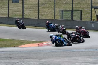 Superbike français – Week-end compliqué à Magny-Cours pour le Suisse Aebi