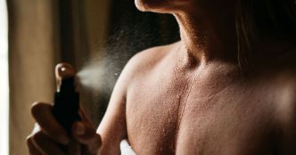 Mauvaises odeurs de transpiration : cet ingrédient naturel fait toute la différence surtout en cas de fortes chaleurs