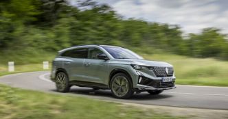 Renault Espace 2025 : la version Full Hybrid restylée à l'essai