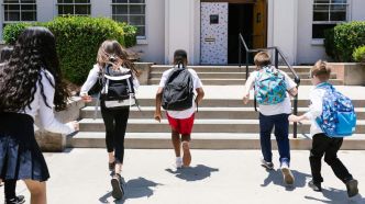Allocation de rentrée scolaire 2025: la CAF confirme enfin les montants officiels