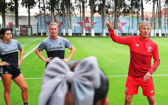 « Au Mexique, on m'appelle le professeur, certains en France vont rigoler ! », sourit Patrice Lair, le nouvel entraîneur de Toluca
