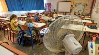 Canicule : jusqu'à 35°C dans les salles de classes à Marseille, "les enfants font des malaises"