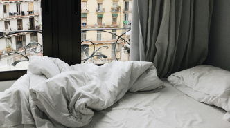 L'astuce des taies d'oreiller à connaître pour ne pas subir la canicule le soir et passer une bonne nuit
