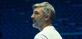 Ivanisevic, nouveau coach de Tsitsipas : « Stefanos changeait de raquette tous les trois jours, ce n'est pas normal ! Il y a effectivement beaucoup de problèmes techniques, mais il est plus [...]