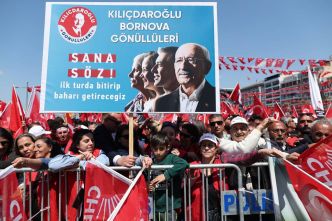 Après Istanbul, la Turquie lance à Izmir de massives arrestations d'opposants