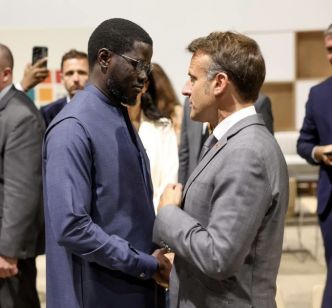Séville: Diomaye Faye et Emmanuel Macron échangent sur la coopération et les enjeux africains et globaux