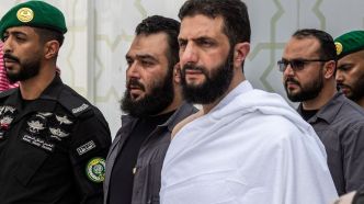 Comment les forces et factions du gouvernement syrien sont liées aux massacres d'Alaouites (Reuters)
