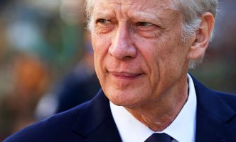 Course à l'Elysée 2027 : Dominique de Villepin s'y lance contre vents et marées