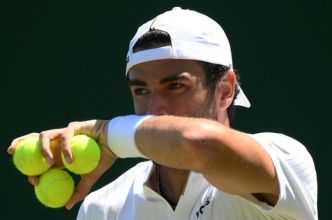 « J'ai besoin de prendre un peu de temps et de réfléchir à mon avenir », Berrettini déprimé après sa défaite d'entrée à Wimbledon