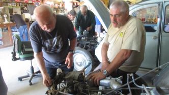 L'association "2CV et Dyane de la Crau" regroupe les passionnés de la 2CV à Saint-Martin-de-Crau