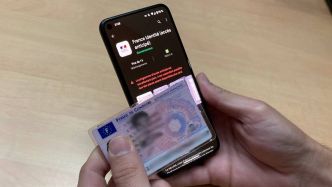 Votre carte grise sur votre smartphone ? C'est désormais possible, voici comment s'y prendre