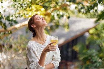 Canicule : ces boissons rafraîchissantes ont le pouvoir d'hydrater le mental