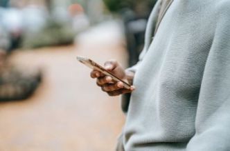 RD Congo : la pression fiscale freine l'expansion numérique, selon la GSMA