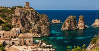 Situé en plein cœur de la Sicile, ce petit village italien fait partie des destinations à visiter au moins une fois dans sa vie