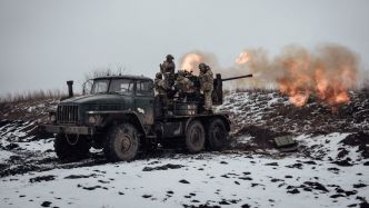 Guerre en Ukraine : un char de Kiev, fourni par les Occidentaux, aperçu sur le champ de bataille équipé... d'un canon russe