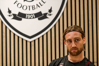 FOOTBALL – Ligue 2 : « Même quand il est absent, il est avec nous », Victor Lobry au sujet de Régis Gurtner