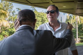 Emplois fictifs: deux cadres du parti Calédonie ensemble condamnés