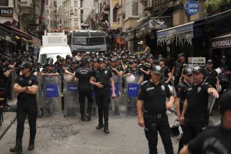 En Turquie, le journal satirique « LeMan » ciblé par les islamistes
