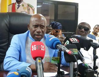 Makanéra conteste les 43 % de Cellou Dalein en 2010 et l'accuse de jouer sur la peur ethnique