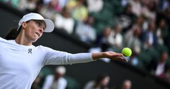 Swiatek qualifiée pour le deuxième tour à Wimbledon après son succès contre Kudermetova