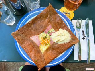 Tycoz, charmante crêperie bretonne et bar à huîtres avec terrasse ombragée dans le Marais