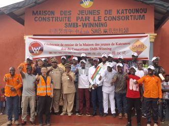 Développement communautaire: le Consortium SMB-Winning dote Katoumou d'une maison des jeunes moderne