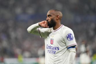Officiel : Alexandre Lacazette signe à Neom SC