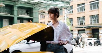 Dans «Materialists», pâle chimie entre Dakota Johnson, Pedro Pascal et Chris Evans