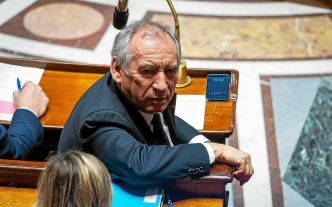 L'Assemblée nationale rejette la motion de censure socialiste contre François Bayrou