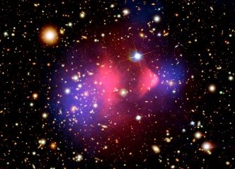 Les mystérieuses galaxies ultradiffuses contredisent-elles vraiment la cosmologie avec matière noire ?