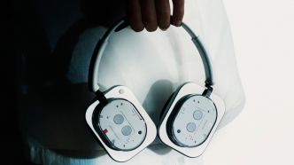 Le Nothing Headphone (1) est annoncé, un casque audio avec 80 heures d’autonomie
