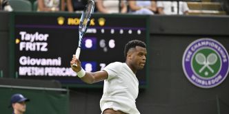 Mpetshi Perricard, après sa défaite en cinq sets contre Taylor Fritz : « Je n'aime pas me regarder jouer car quand je regarde mes matches, je me dis : ‘Ah ouais, il n'y a pas beaucoup de [...]