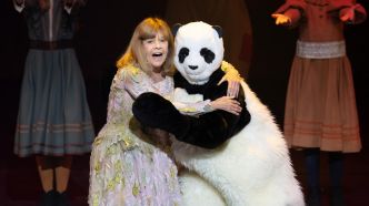 Chantal Goya, qui ne peut plus chanter « Pandi-Panda », porte plainte pour vol de son costume
