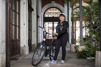Béatrice Graf à la batterie et au vélo