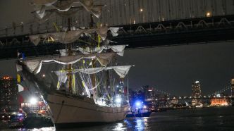 New York : le voilier mexicain reculait en accélérant avant d'entrer en collision contre le pont de Brooklyn