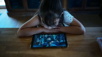 Les écrans seront formellement interdits dans les lieux d'accueil de jeunes enfants dès jeudi