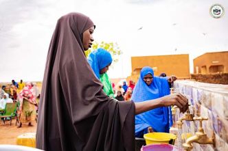 Niamey : l'eau, la vie et la dignité retrouvées à Soray grâce à un forage offert par l'ONG Ensemble Main dans la Main Niger-Russie (EMMNR)
