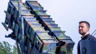 Guerre en Ukraine : système de défense Patriot, missiles Hellfire, obus de précision, le Pentagone s'inquiète pour ses stocks et arrête ses livraisons à l'Ukraine