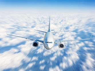 Huit pays, dont la France et l'Espagne, visent à taxer les voyages aériens de luxe