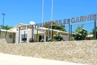 Un mineur placé en garde à vue après une tentative d'agression au couteau devant le lycée Jules-Garnier