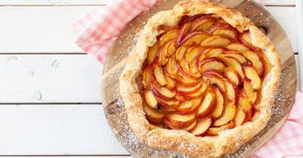 La tarte aux pêches et romarin de Yotam Ottolenghi
