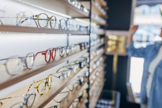 Lunettes, audioprothèses : pourquoi vous ne verrez peut-être bientôt plus de publicités