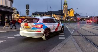 Deux suspects avalent leur drogue pour éviter un contrôle policier