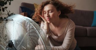 Canicule : ce conseil très étonnant que l'on donnait à la télévision pour se rafraîchir est en réalité dangereux