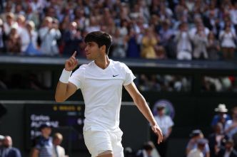 Carlos Alcaraz : scène folle à Wimbledon, il stoppe un match pour courir en tribunes