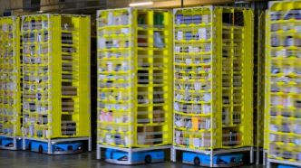 1,5 million de salariés et déjà 1 million de robots: Amazon emploiera bientôt plus de robots que d'humains dans ses entrepôts