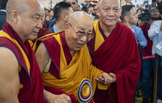 Le dalaï-lama confirme qu'il aura un successeur, la Chine veut approuver son nom
