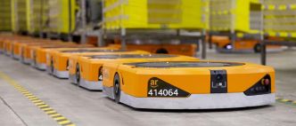 Amazon a déployé un million de robots dans ses entrepôts