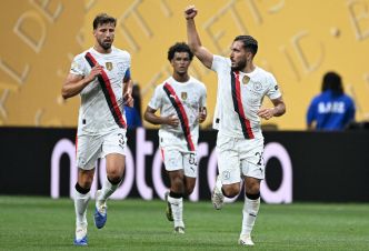 Décisif avec l'OL et Manchester City, Cherki égale Payet et Mbappé